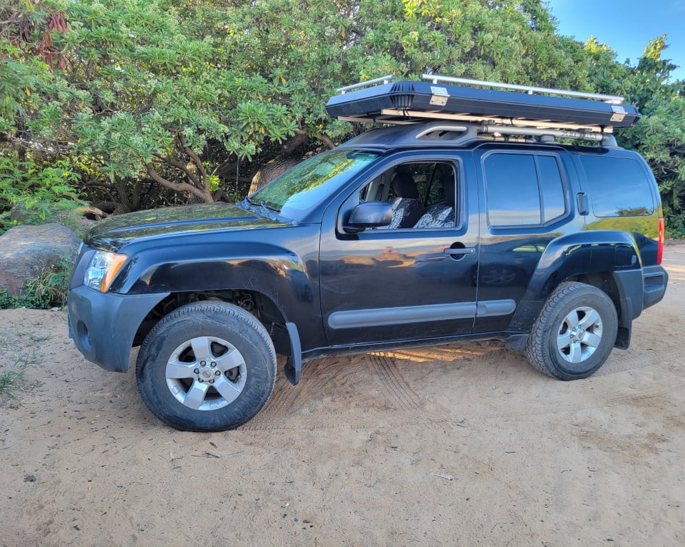 2011 Nissan Exterra Truck Camper for rent in Makawao Hawaii