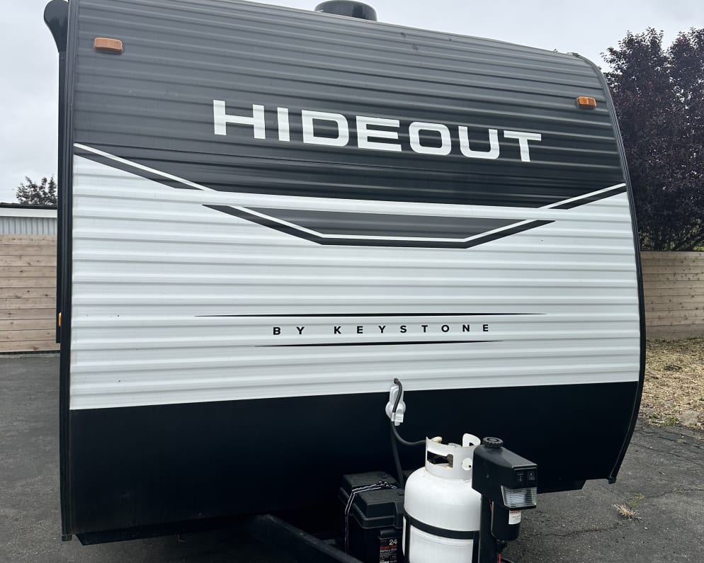 2022 Hideout  by Keystone RV for rent in 94952