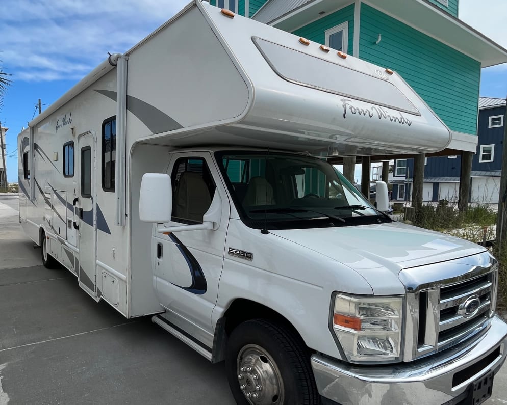 2011 Class C RV for Rent in Navarre, FL