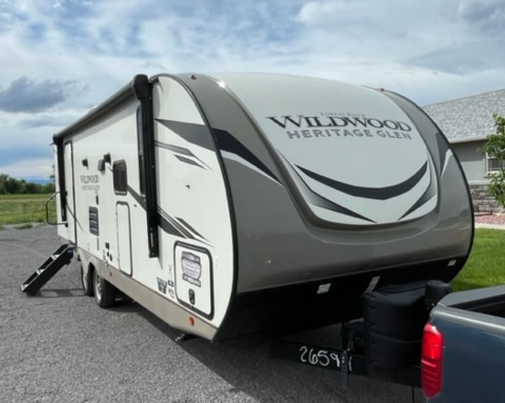 2022 Forest River Wildwood Heritage Glen HL Travel Trailer for rent in Pueblo CO