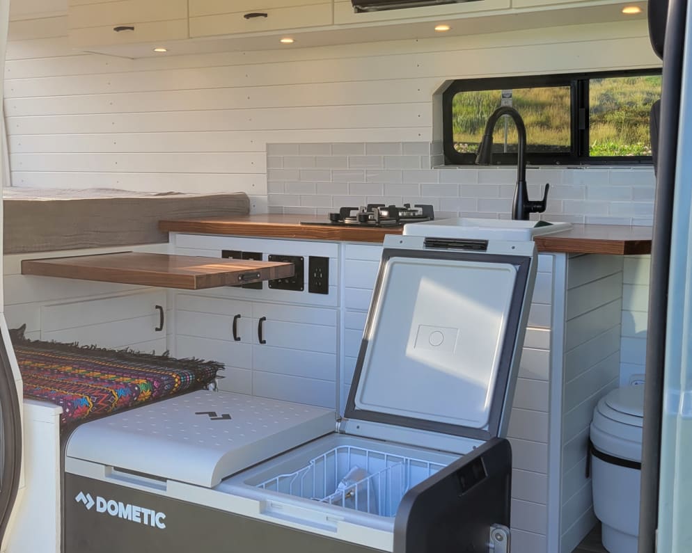 2020 Dodge PROMASTER Class B for rent in Kahului Hawaii