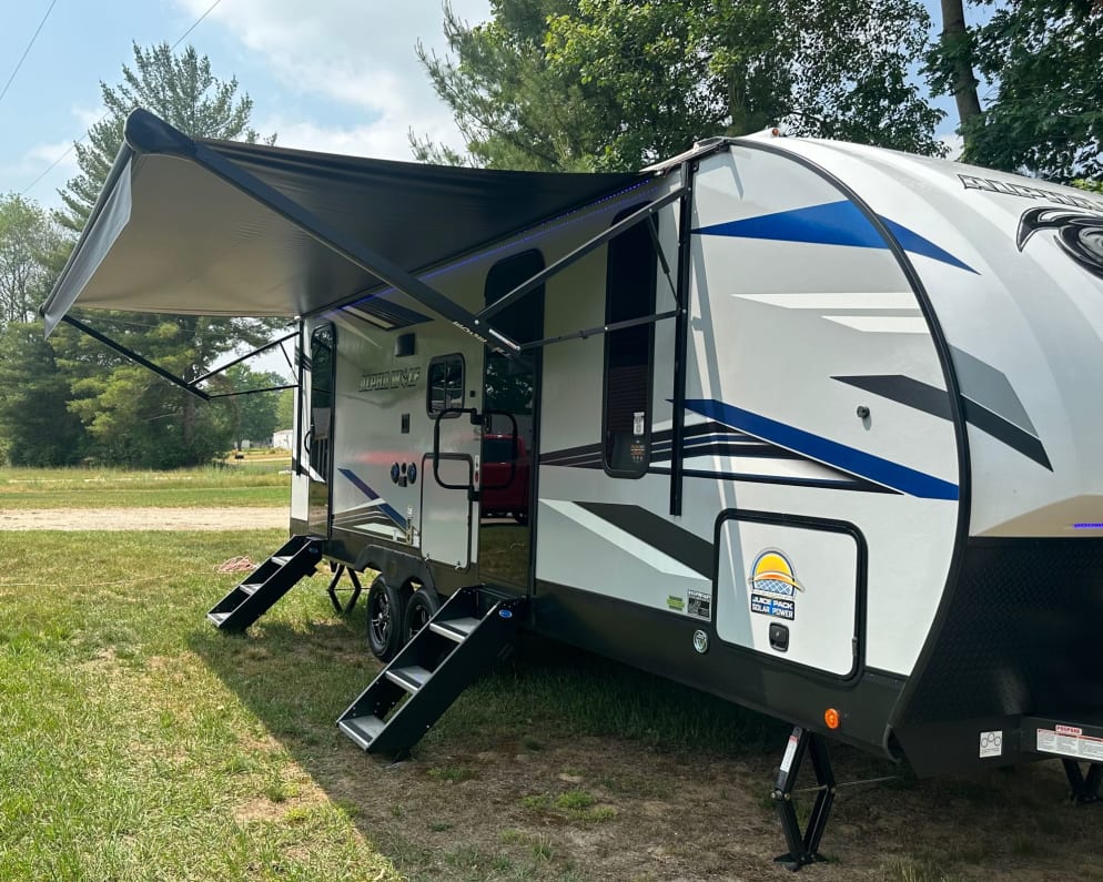 2022 Forest River Cherokee Alpha Wolf available for rent in Mount Pleasant Michigan