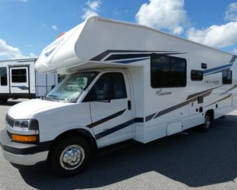 2023 Coachmen Freelander 27QB Class C for rent in Appleton Wisconsin