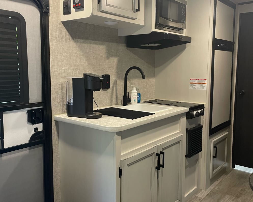 2022 Jayco Jay Flight SLX available for rent in Leetonia Ohio