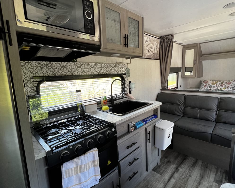 2022 Travel Trailer RV for Rent in Waynesville, North Carolina