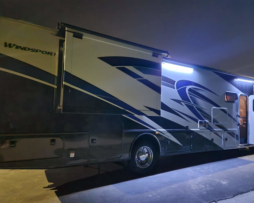 Class A RV for Rent in Odenton, Maryland