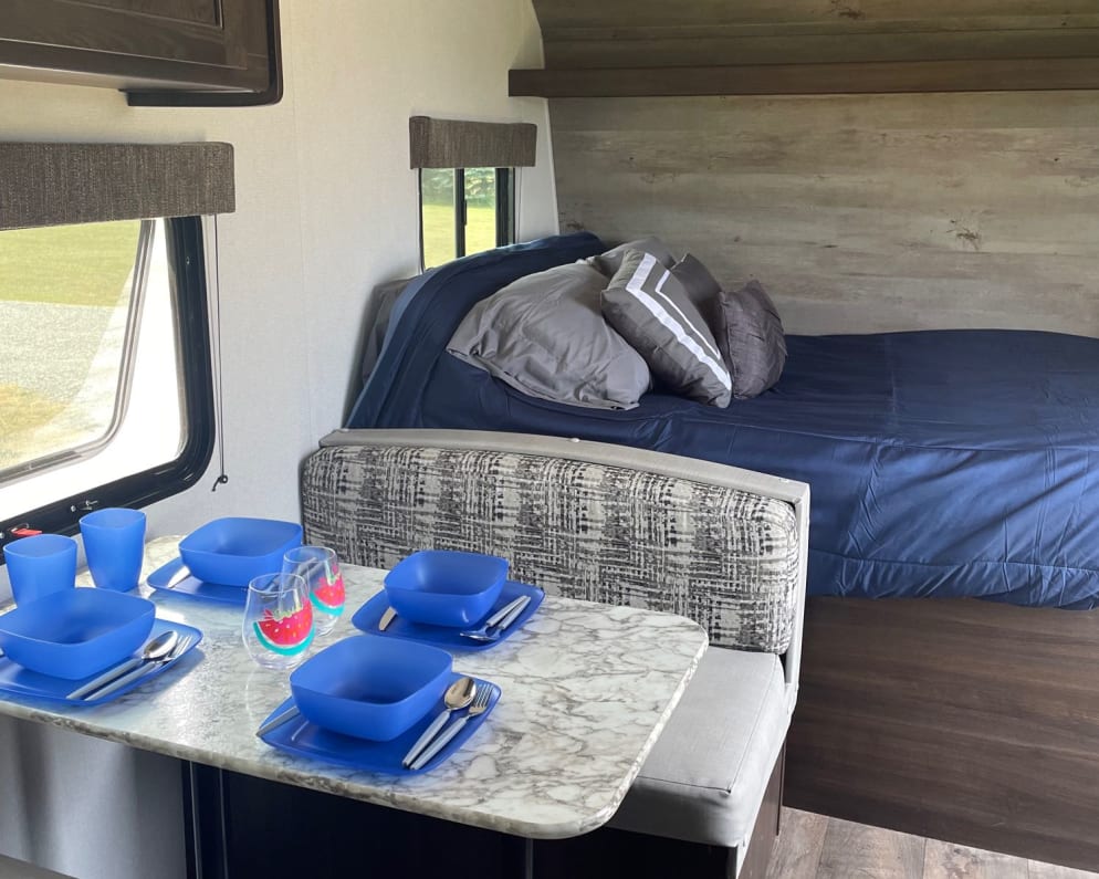 Travel Trailer RV for Rent in Ovid, Michigan