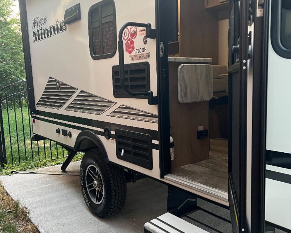 2021 Travel Trailer RV for Rent in east peoria, Illinois