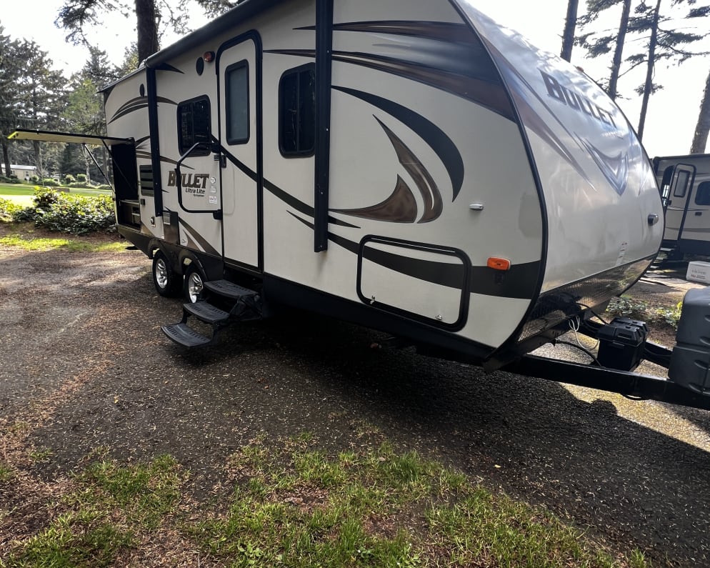 2016 Keystone Bullet Travel Trailer for rent in Sutherlin Oregon