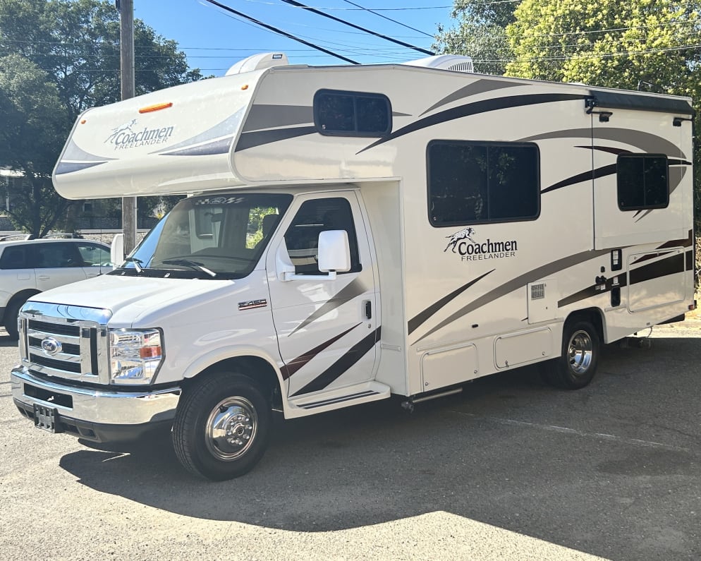 2016 coachmen Freelander
