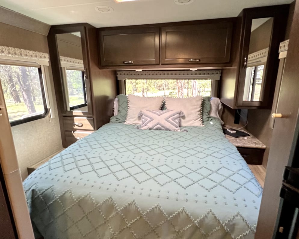 2020 Thor Four Winds available for rent in Gilbert Arizona