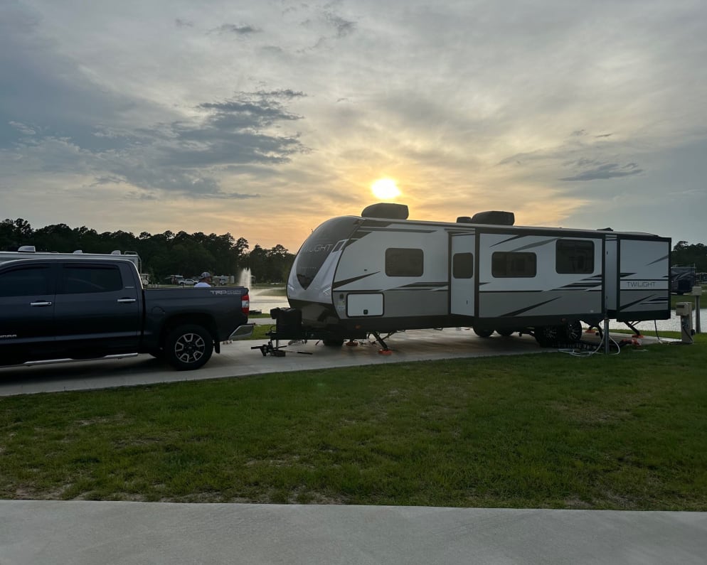 2022 Twilight RVS Signature