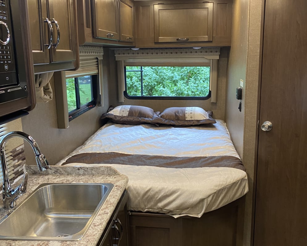 2018 Thor Four Winds Class C for rent in Deptford New Jersey