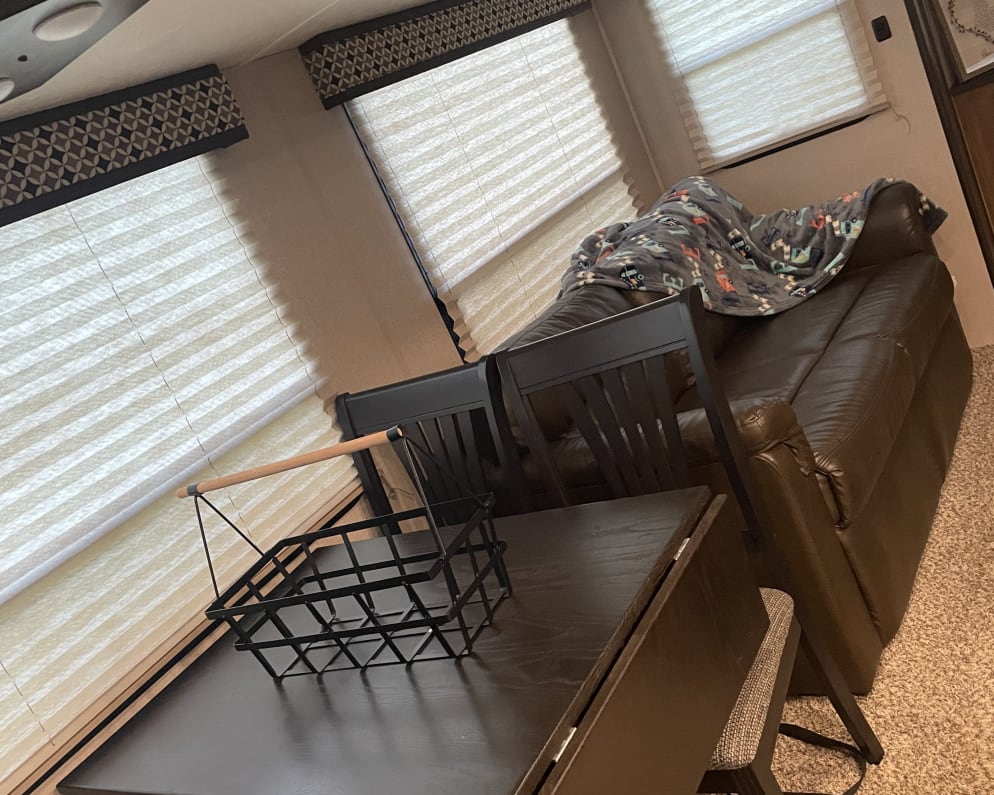 2019 Fifth Wheel RV for Rent in Gordo, Alabama