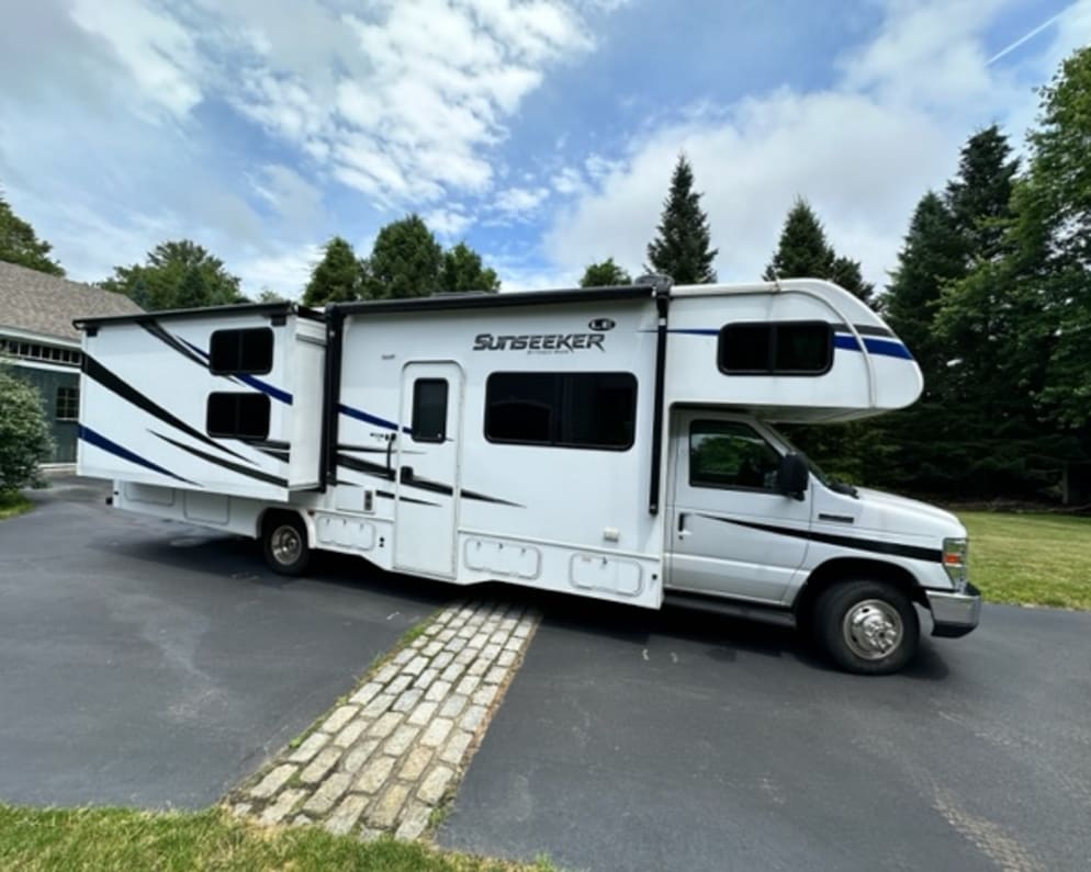 2019 Forest River Sunseeker LE