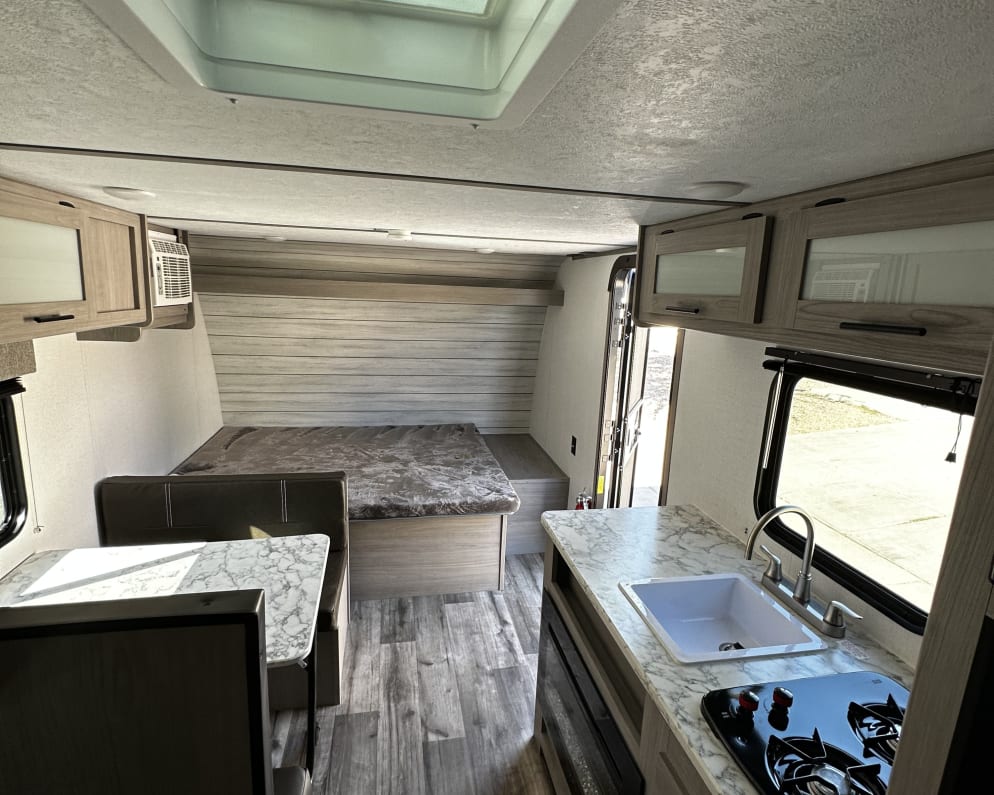 2023 Dutchmen Coleman Lantern LT Travel Trailer for rent in Queen Creek Arizona