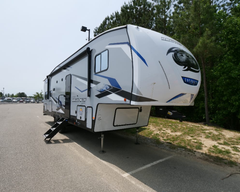2022 Fifth Wheel RV for Rent in Walkersville, Maryland