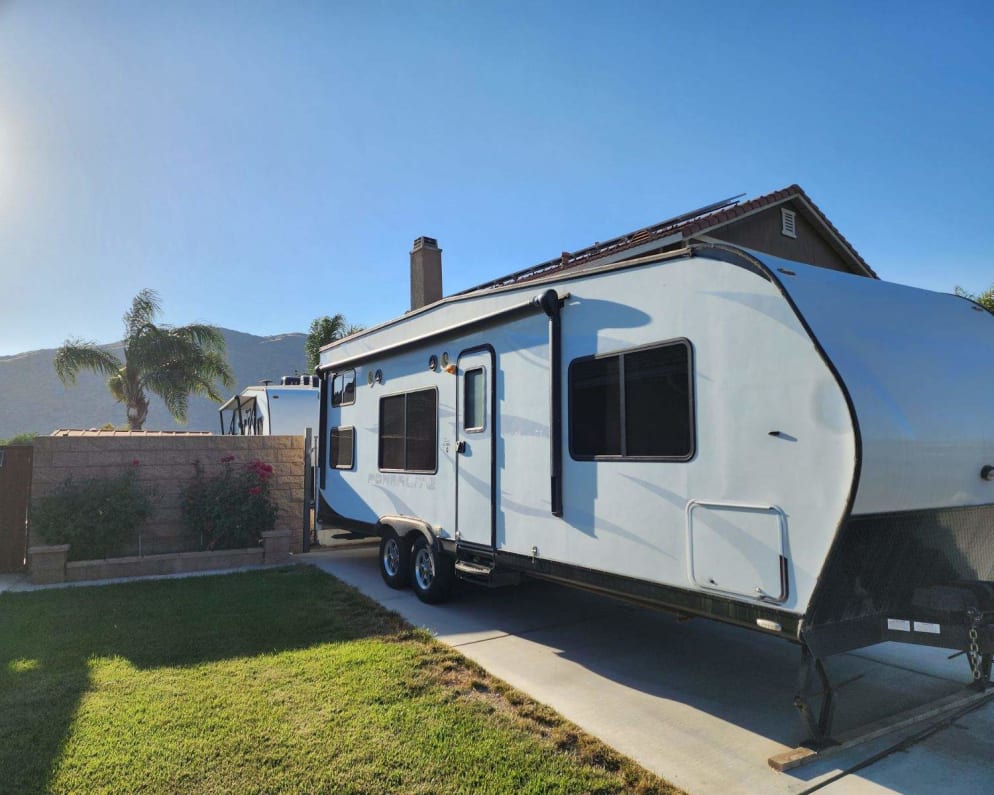 2014 Pacific Coachworks Powerlite