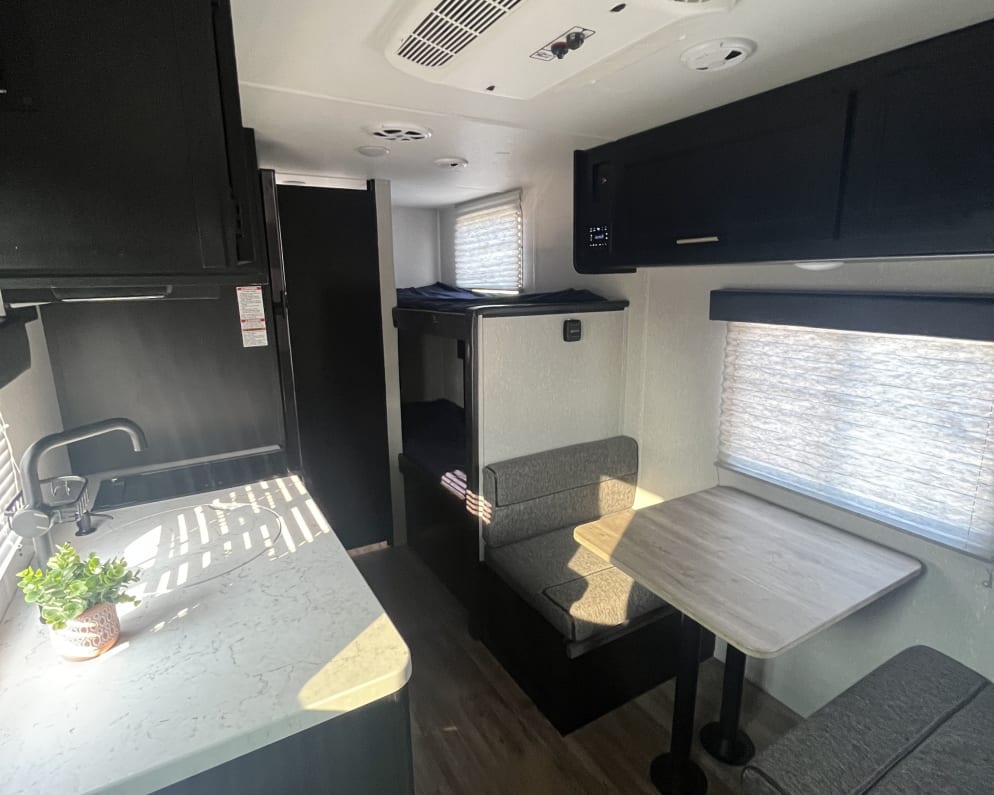 Travel Trailer RV for Rent in LeClaire, Iowa