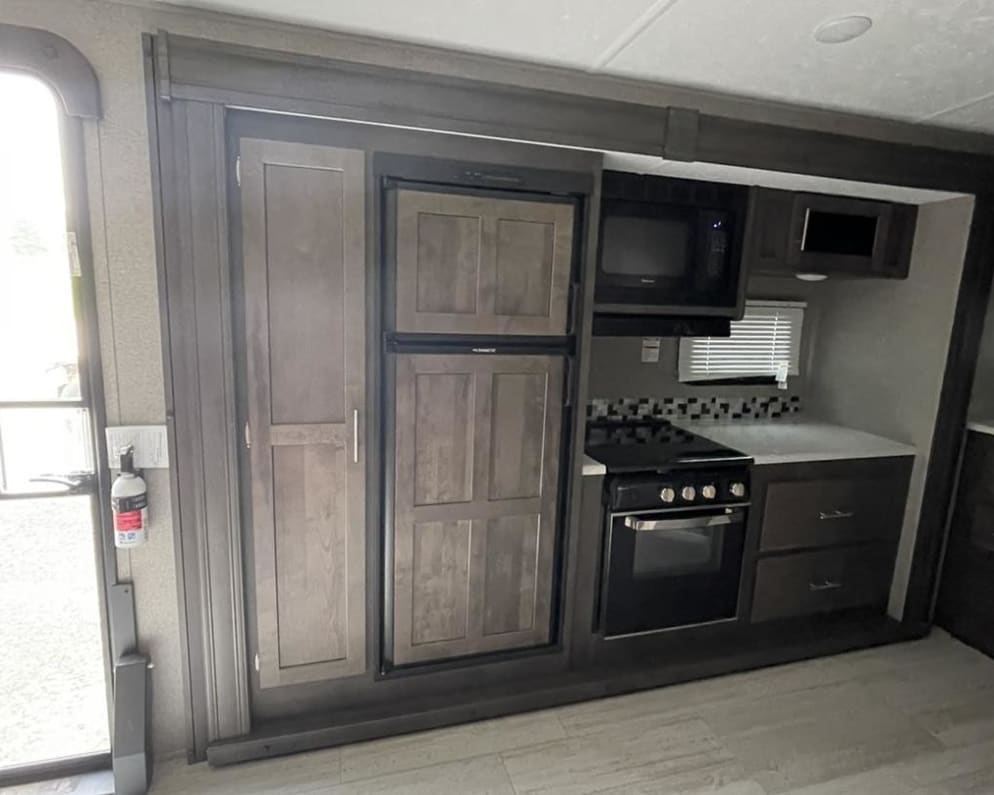 2019 Rockwood Ultra Lite  by Forest River for rent in 44689