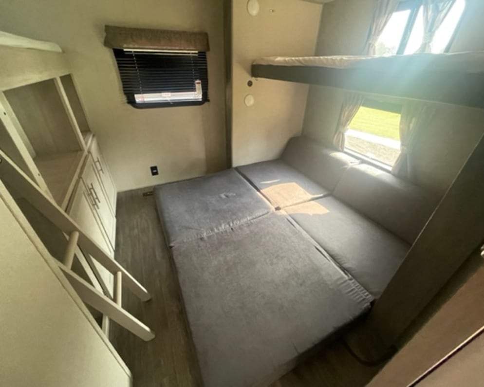 2023 Forest River Coachmen Aurora Travel Trailer for rent in Kathleen Georgia