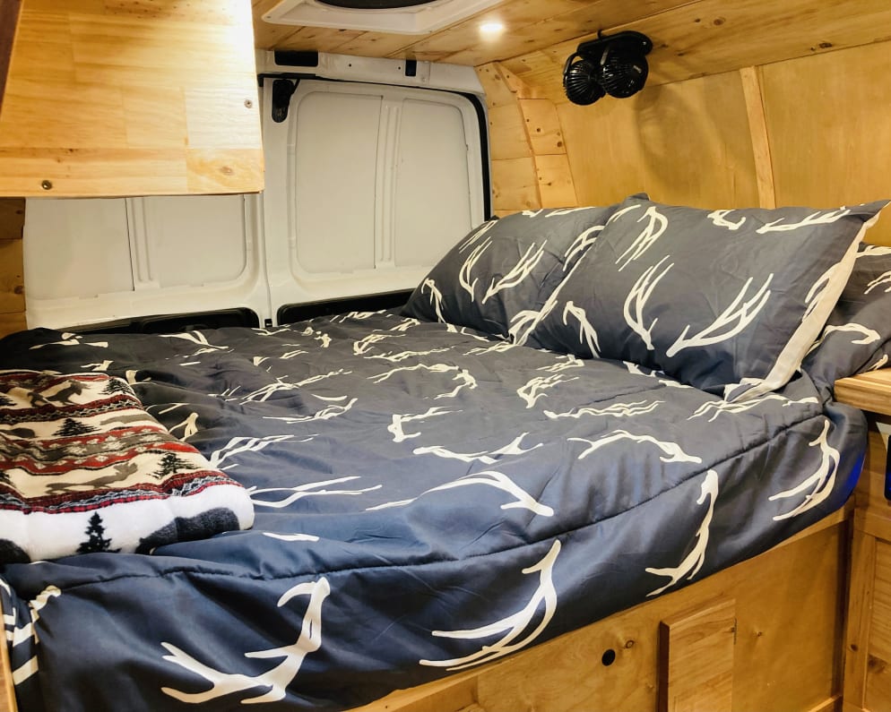 2013 Gmc Savanna available for rent in Cochrane Alberta