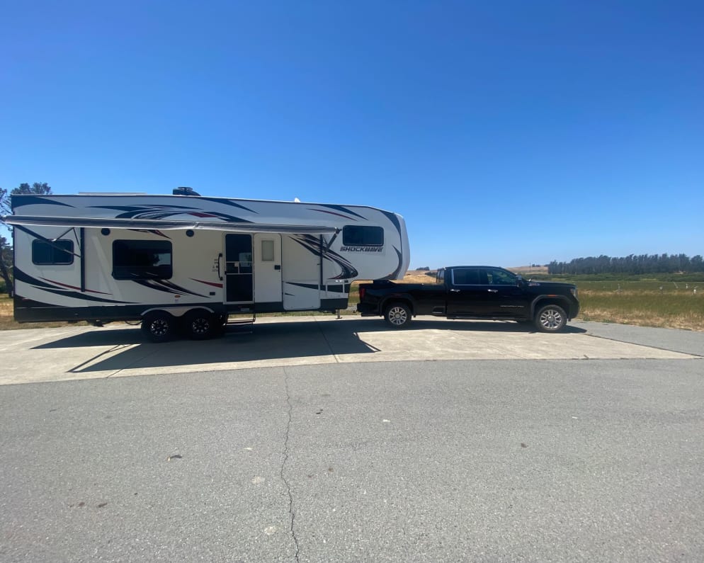 Hello and welcome to our fifth wheel! This is a 2018 Forest River Shockwave. 