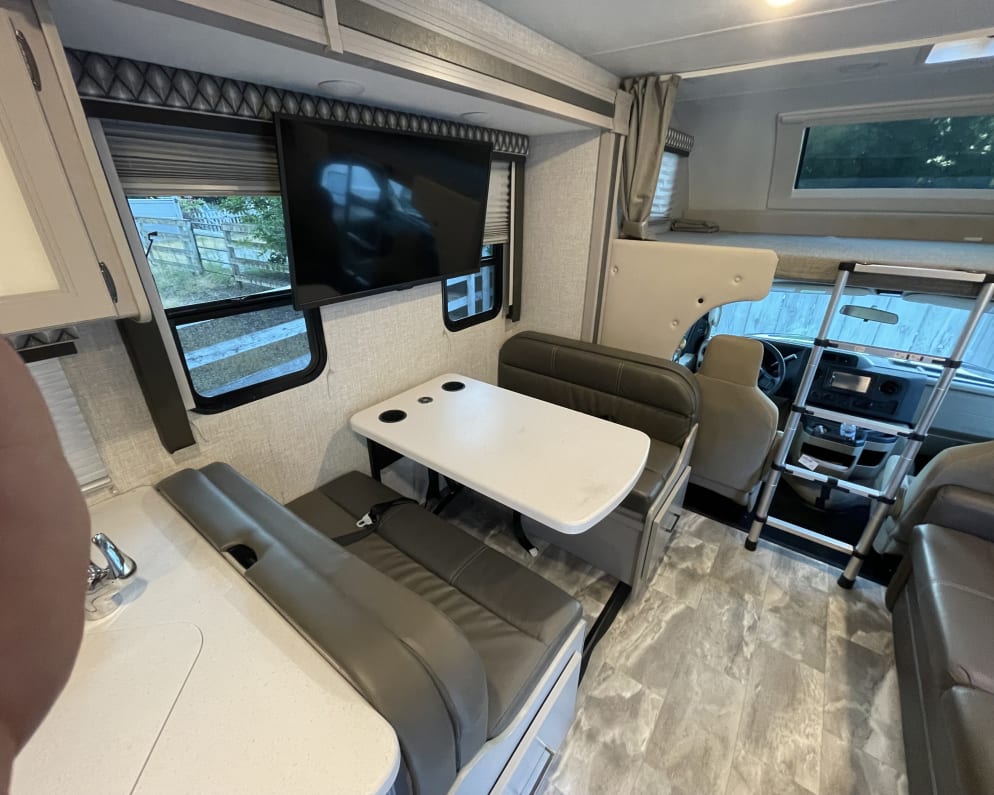 2022 Thor Quantum LC Class C for rent in Atwater California