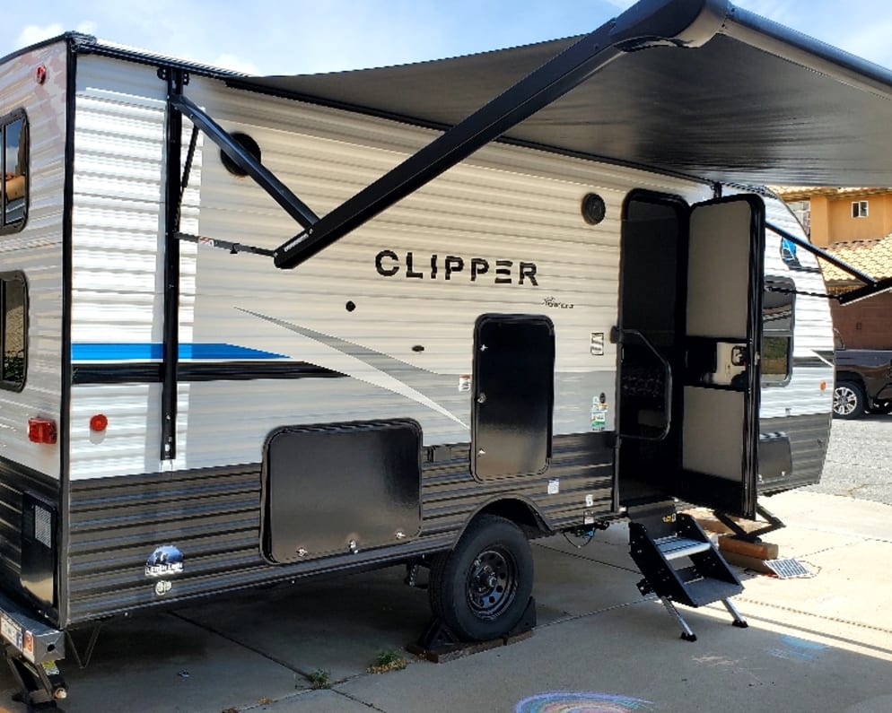 2022 Travel Trailer RV for Rent in Highland, California