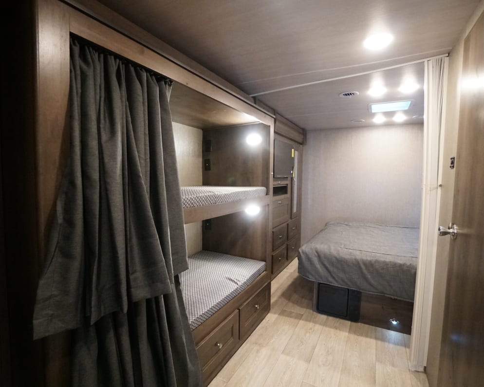 2023 Class C RV for Rent in Listowel, Ontario