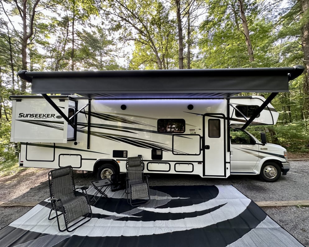 Class C RV for Rent in Canton,