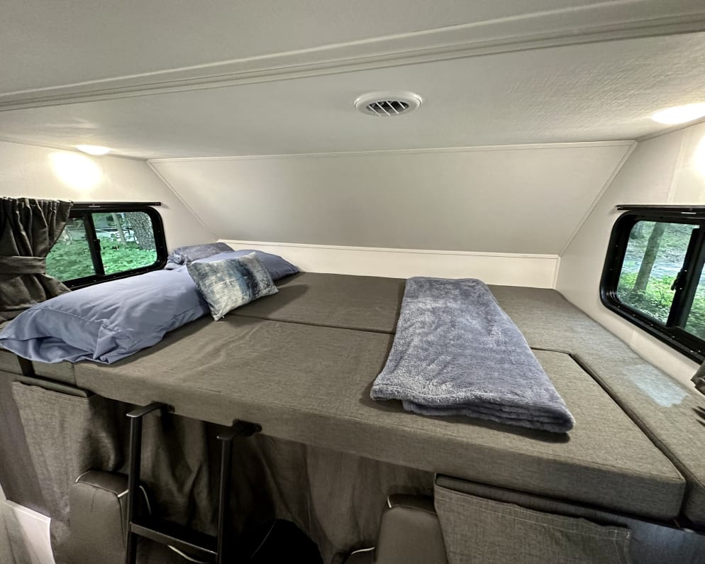 Class C RV for Rent in Canton,