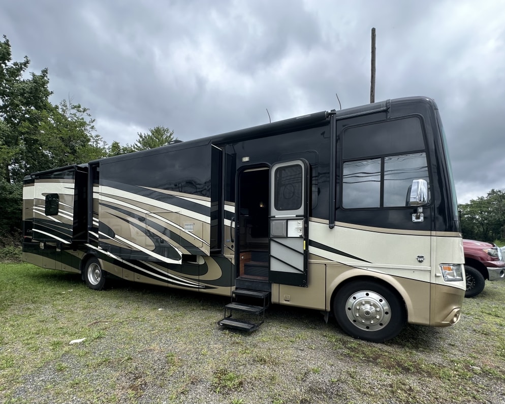 2016 Newmar Canyon Star Class A for rent in Manheim Pennsylvania