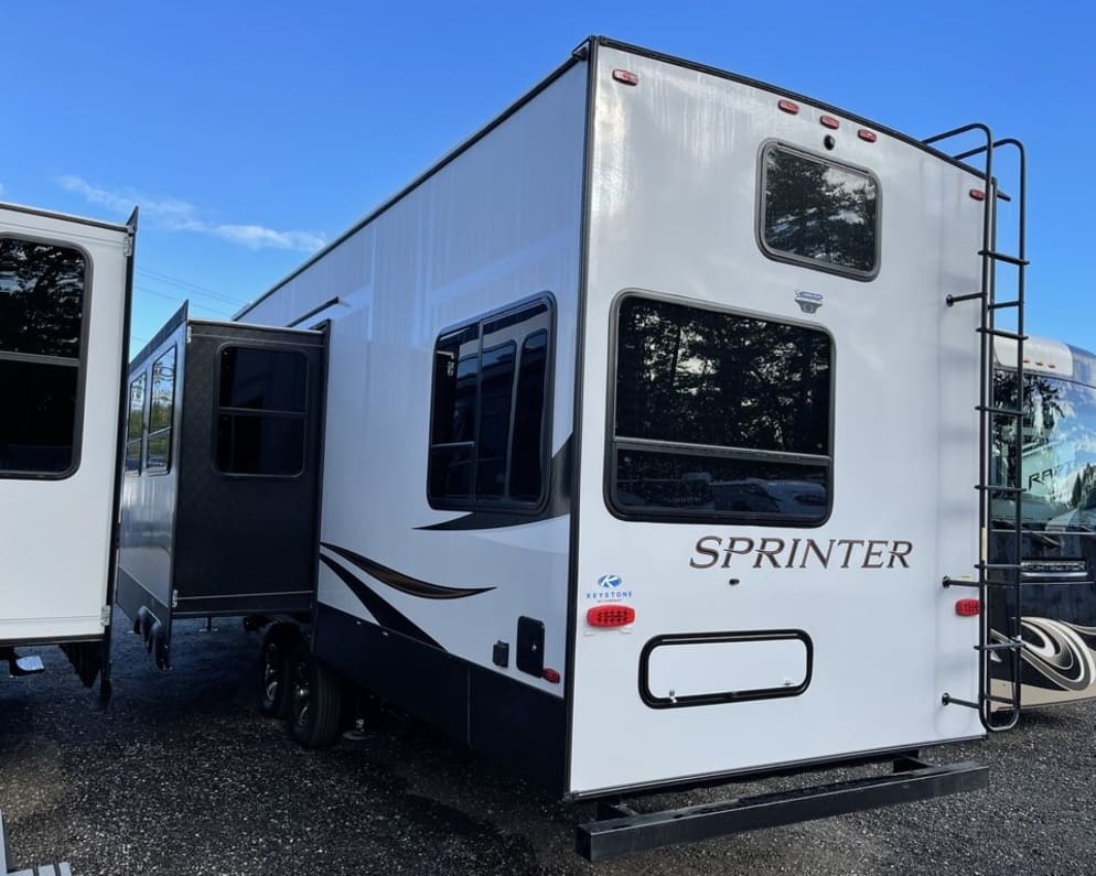 2022 Keystone Sprinter Fifth Wheel for rent in Myrtle Beach South Carolina