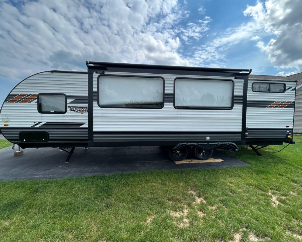 2022 Wildwood X-Lite  by Forest River for rent in 43078
