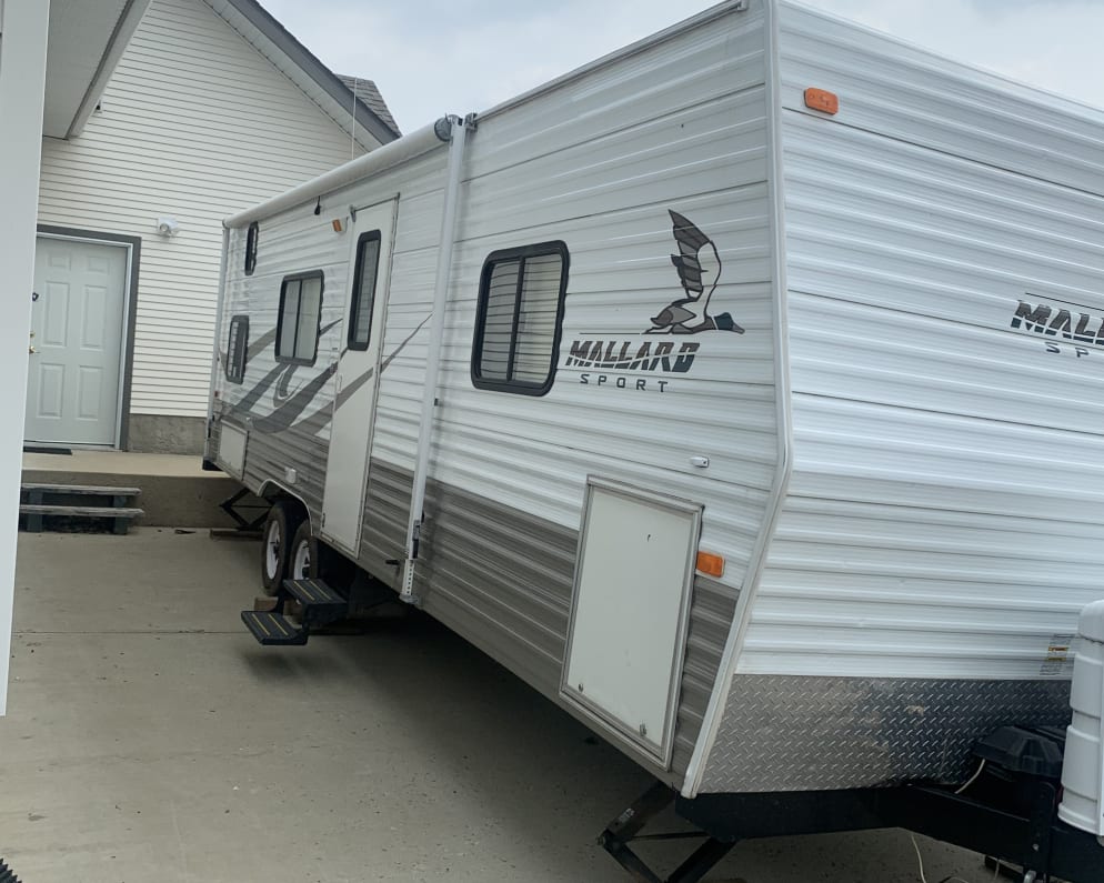 2008 Fleetwood Mallard available for rent in Innisfail Alberta