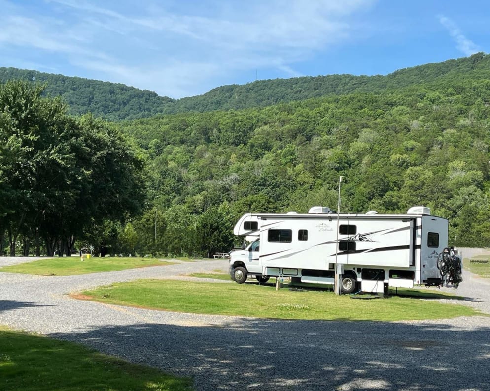 Class C RV for Rent in FRASER, Michigan