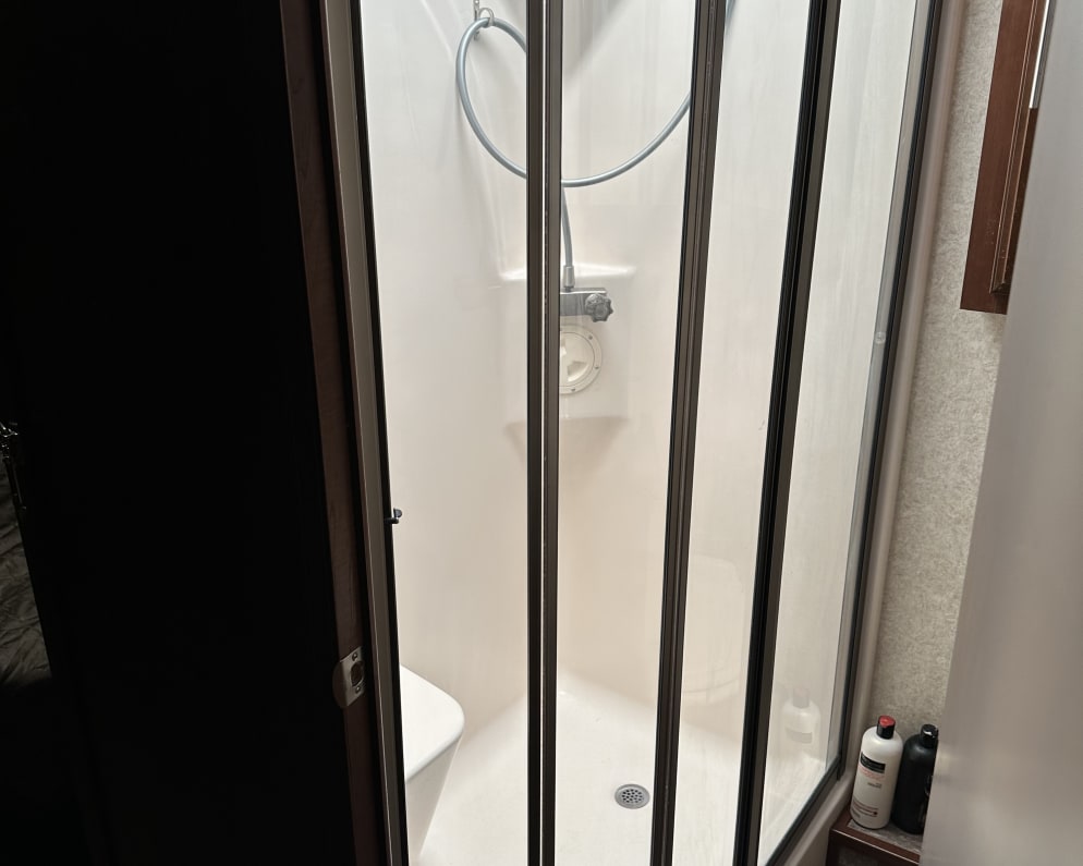 2017 364TSF  by Georgetown for rent in 84663