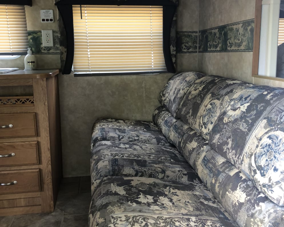 2007 Jayco Jay Flight Travel Trailer for rent in Prescott Ontario