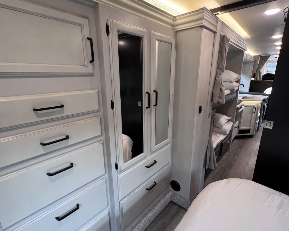 Class C RV for Rent in Lebanon, Tennessee