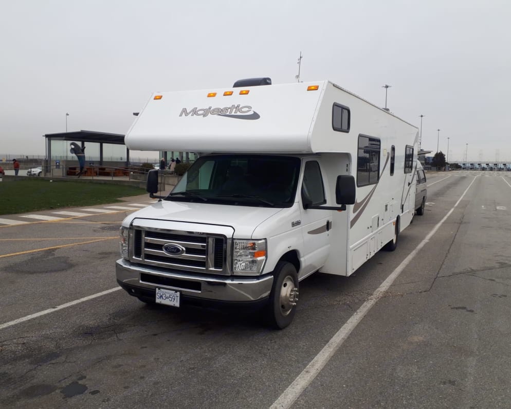 2017 Thor Majestic Class C for rent in Victoria British Columbia