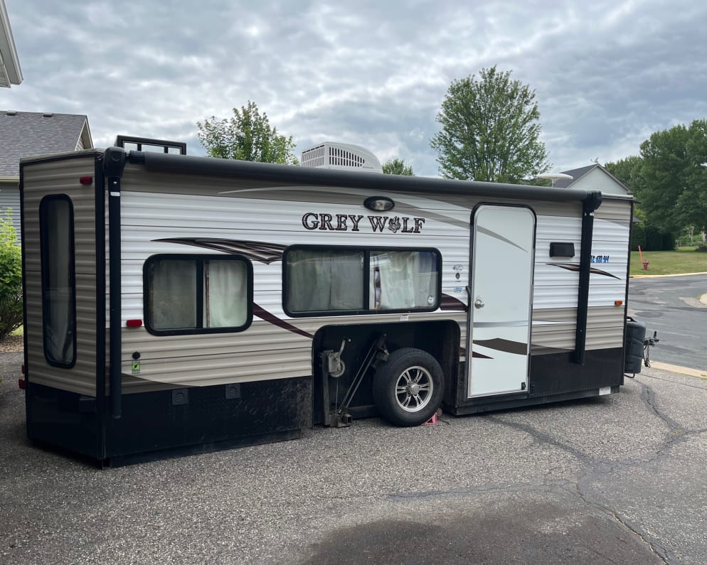 2015 Forest River Cherokee Grey Wolf available for rent in Brewster Minnesota