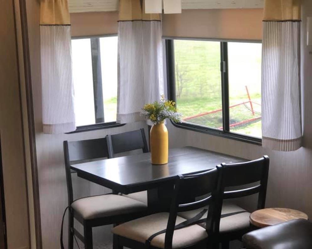 2019 Class A RV for Rent in Thrall, Texas