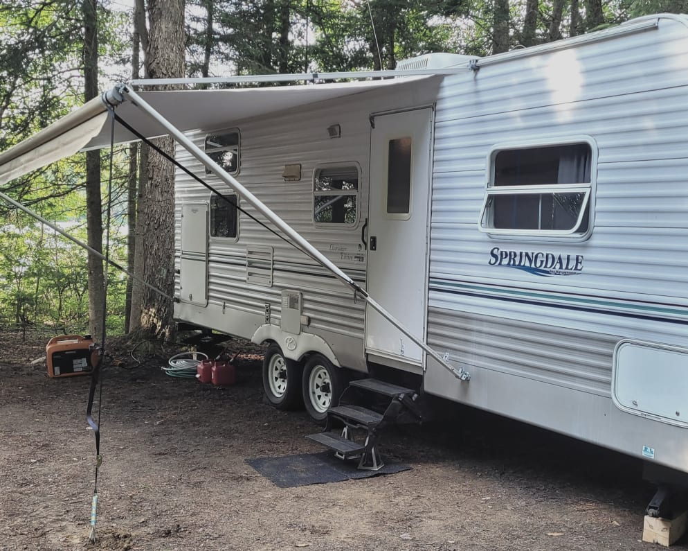 2004 Travel Trailer RV for Rent in Tupper Lake, NY