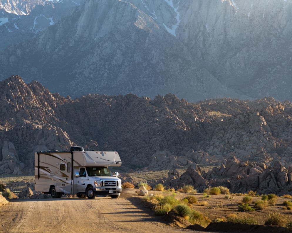 2022 Winnebago Minnie Winnie Class C for rent in Temple City California