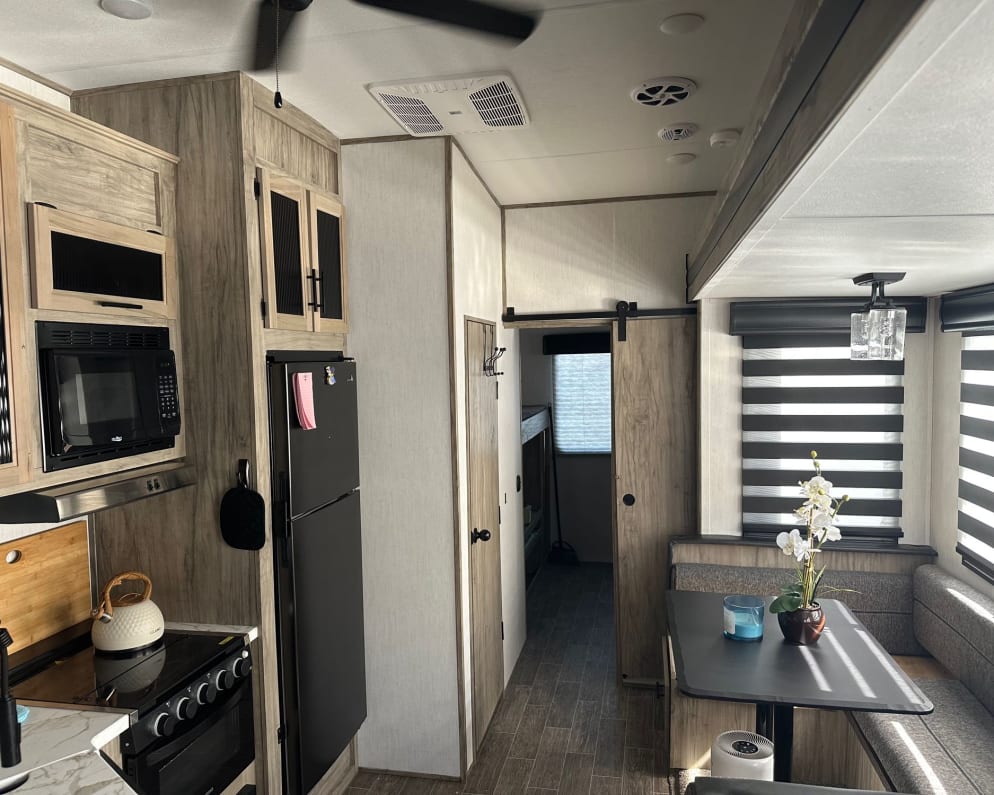 Fifth Wheel RV for Rent in Gilroy, California