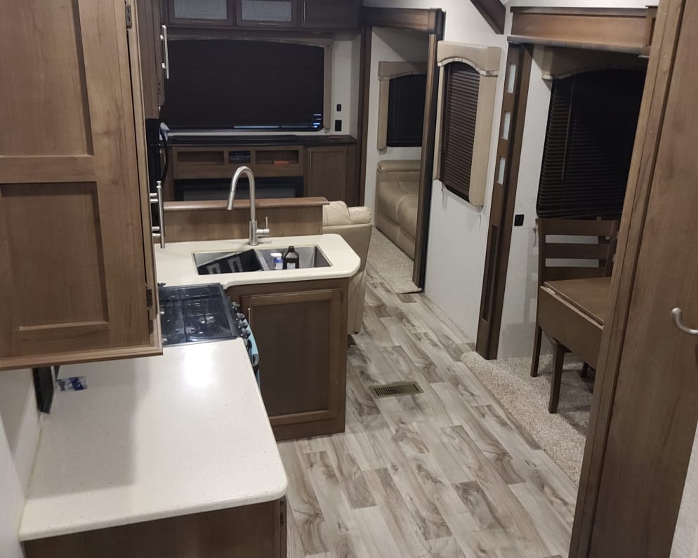 2018 Keystone RV Cougar Fifth Wheel for rent in Bridgeport Nebraska