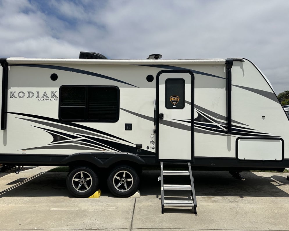 2019 Kodiak Ultra Lite  by Dutchmen for rent in 91911