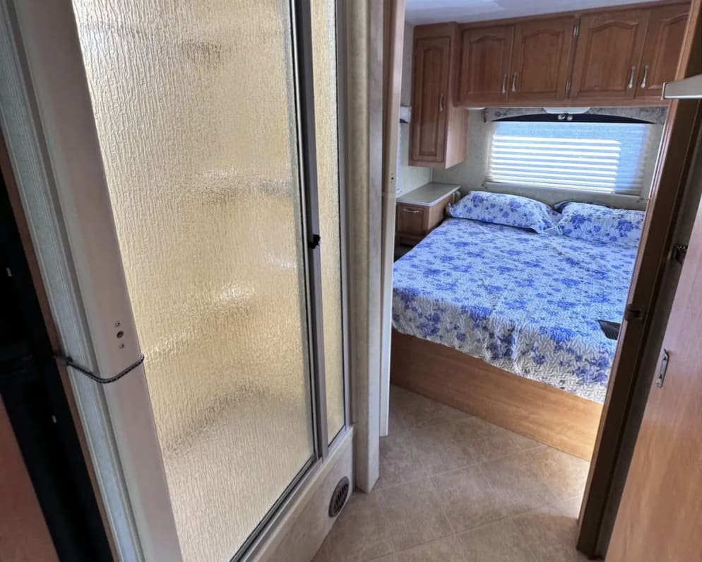 2006 Class C RV for Rent in Duncan, OK