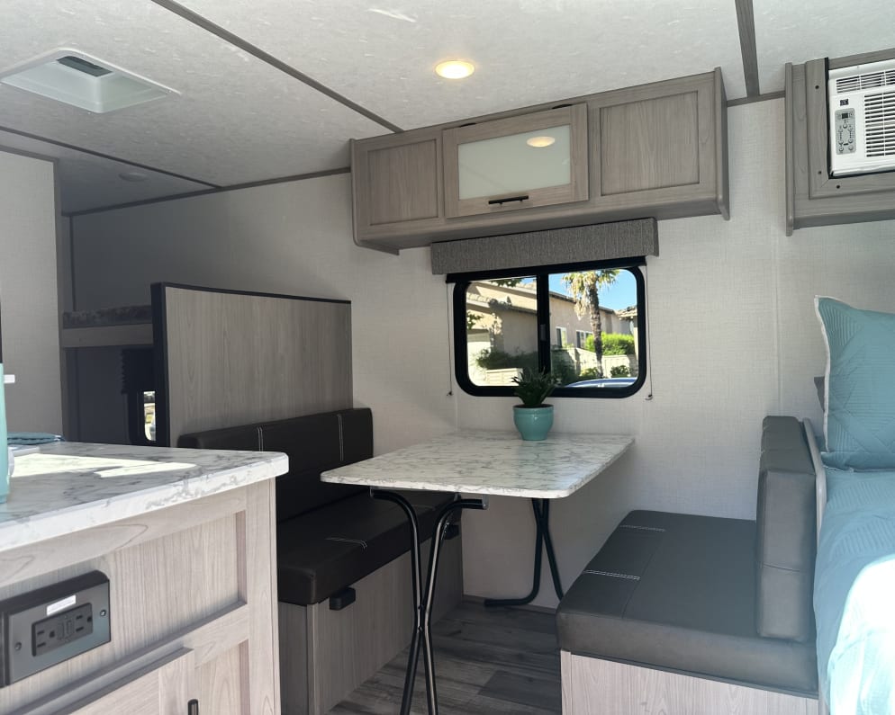2023 Dutchmen Coleman Lantern LT Travel Trailer for rent in Anderson California